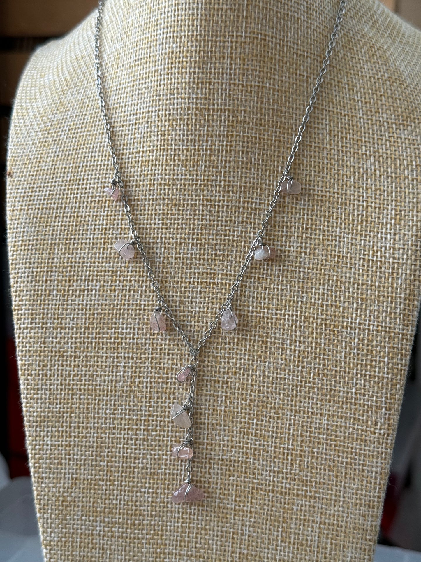 Y shape necklace ✨