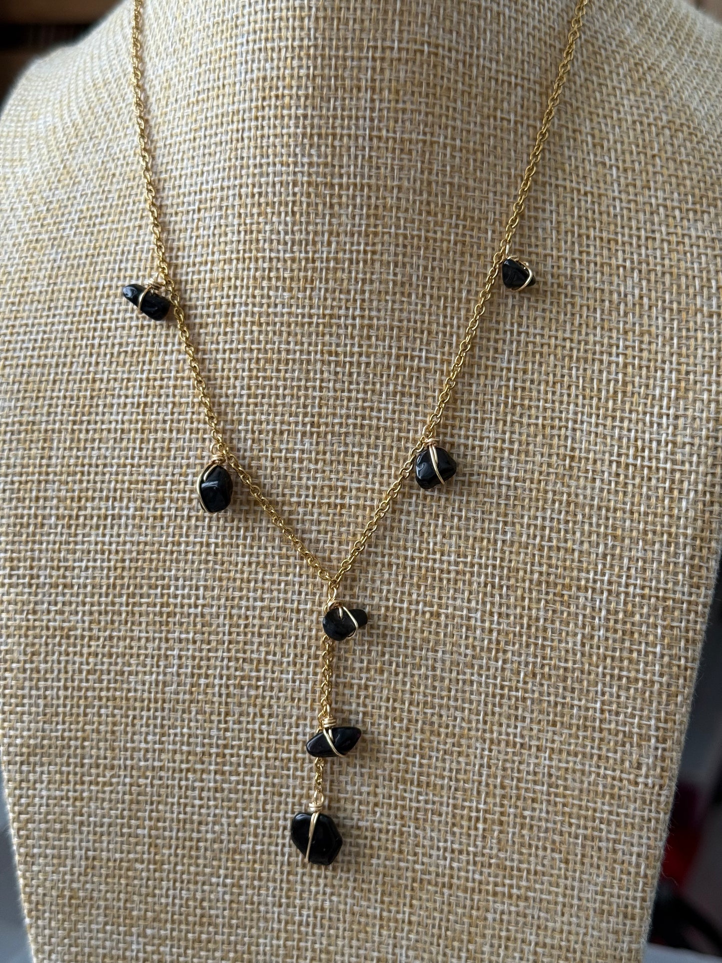 Y shape necklace ✨