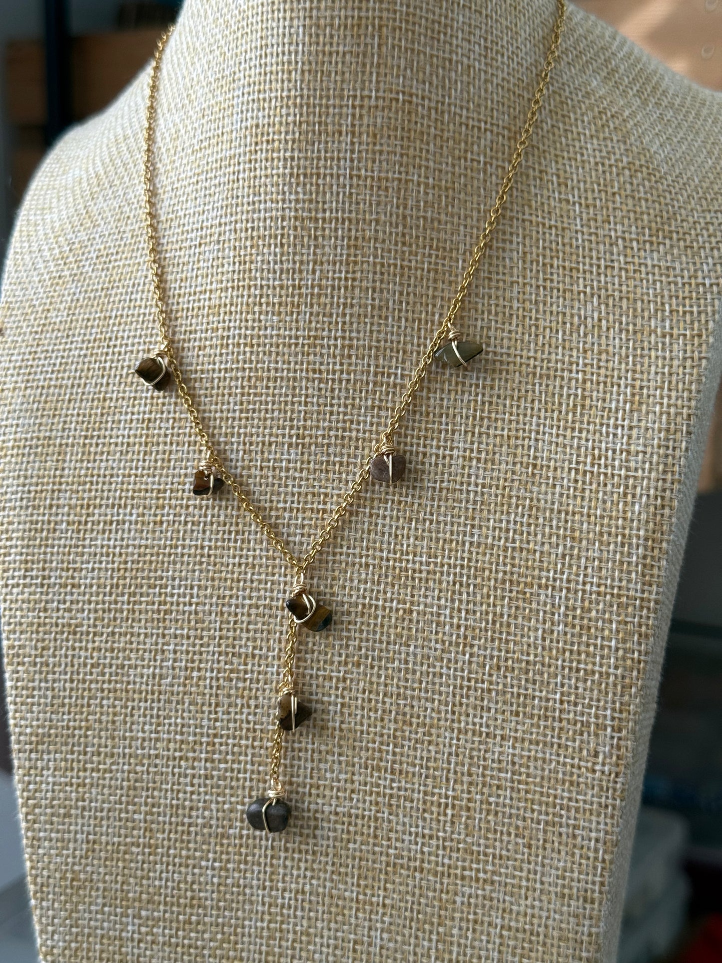 Y shape necklace ✨