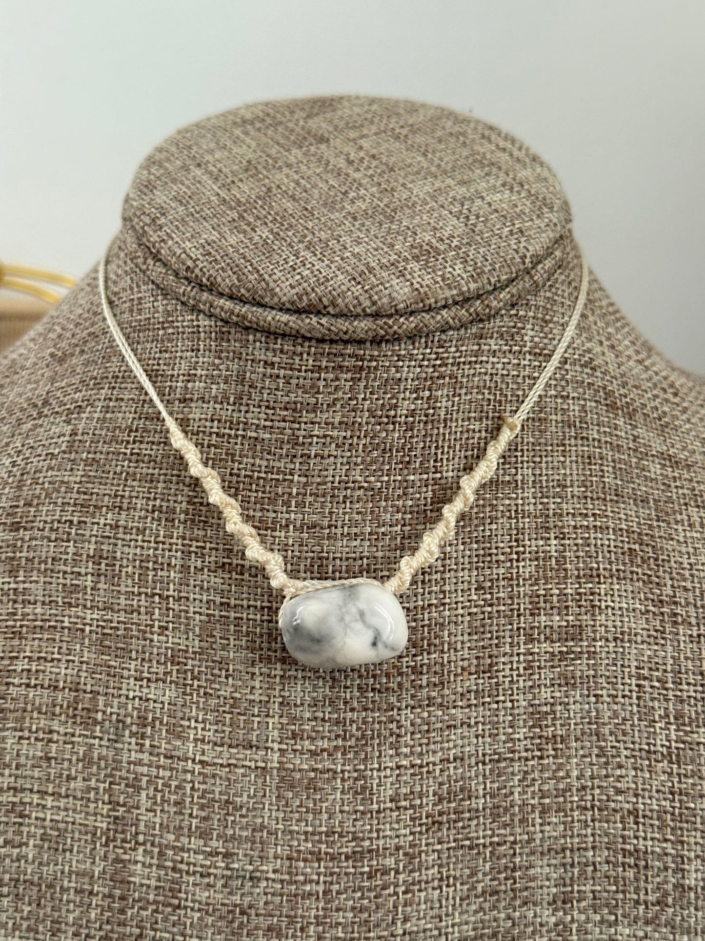 Howlite macrame necklace