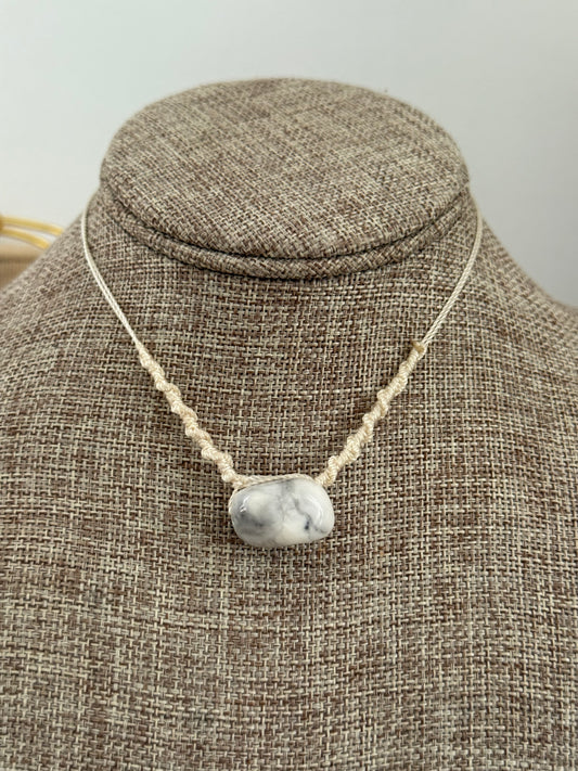 Howlite macrame necklace