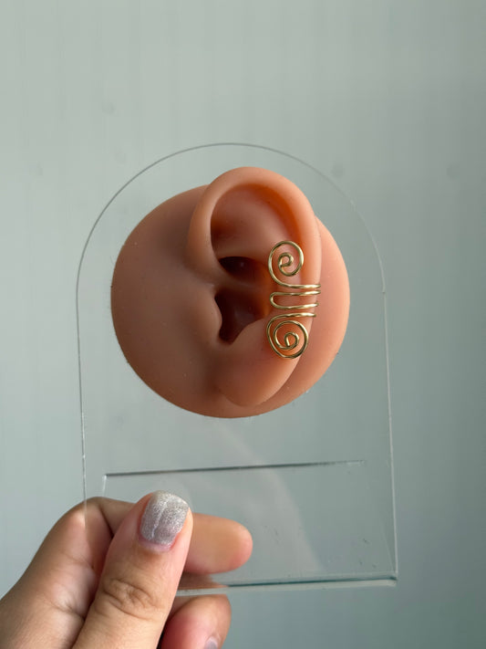 Wire abstract ear cuff